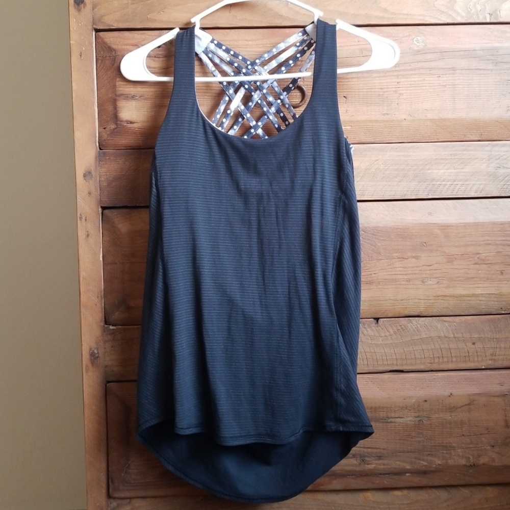 Lululemon top with built in sportsbra